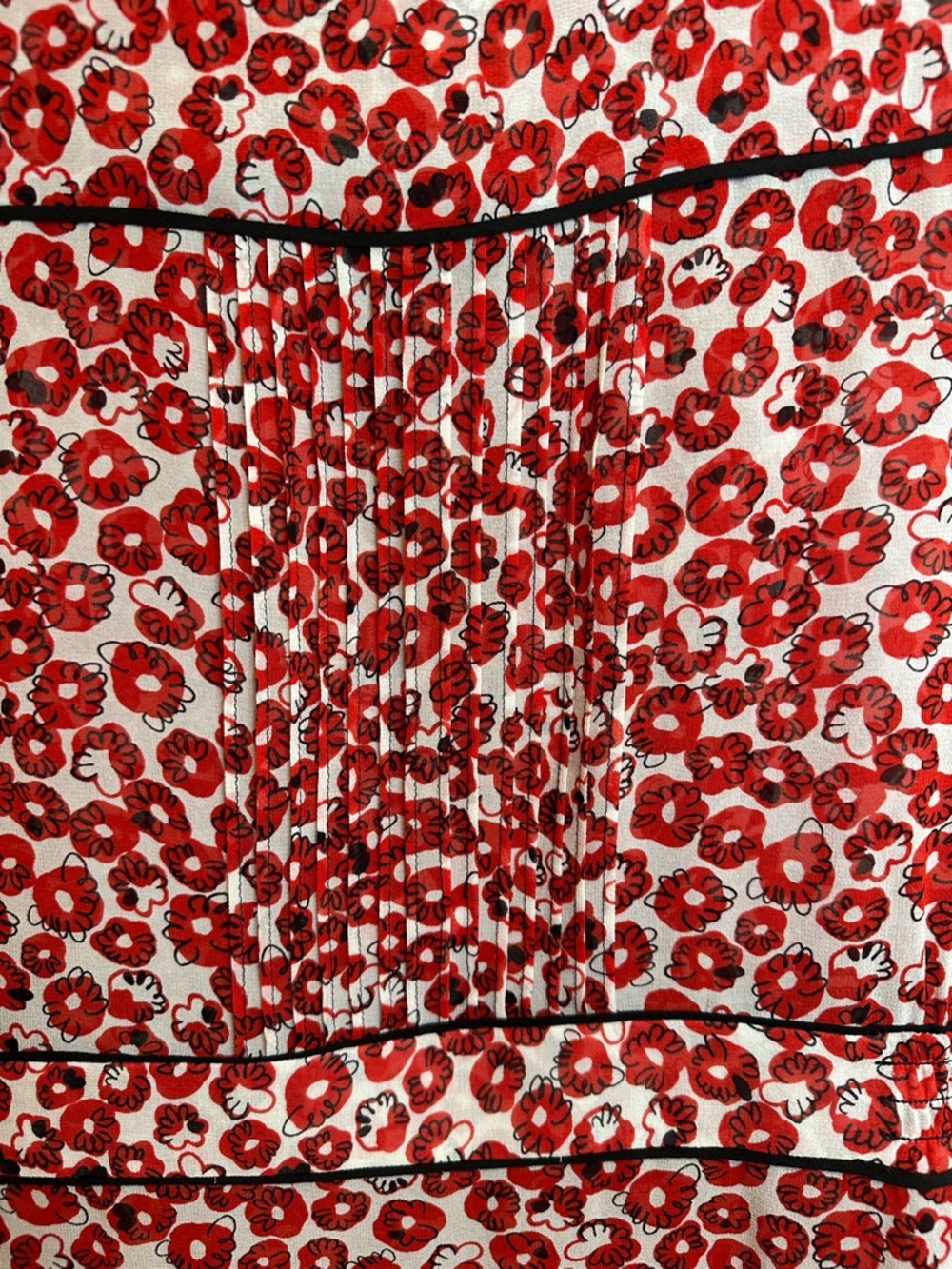 Odille Red Floral Cap Sleeve Blouse with Black Trim, size 4, 100% Silk pre loved - Picture 6 of 10